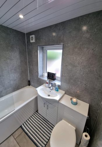 3efe5d06-de6a-487c-8024-27fcf2ec5172