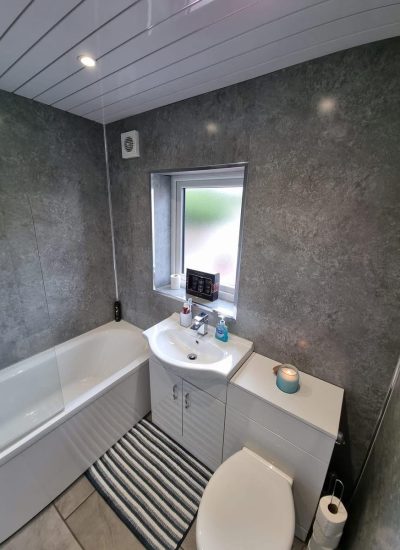 3efe5d06-de6a-487c-8024-27fcf2ec5172